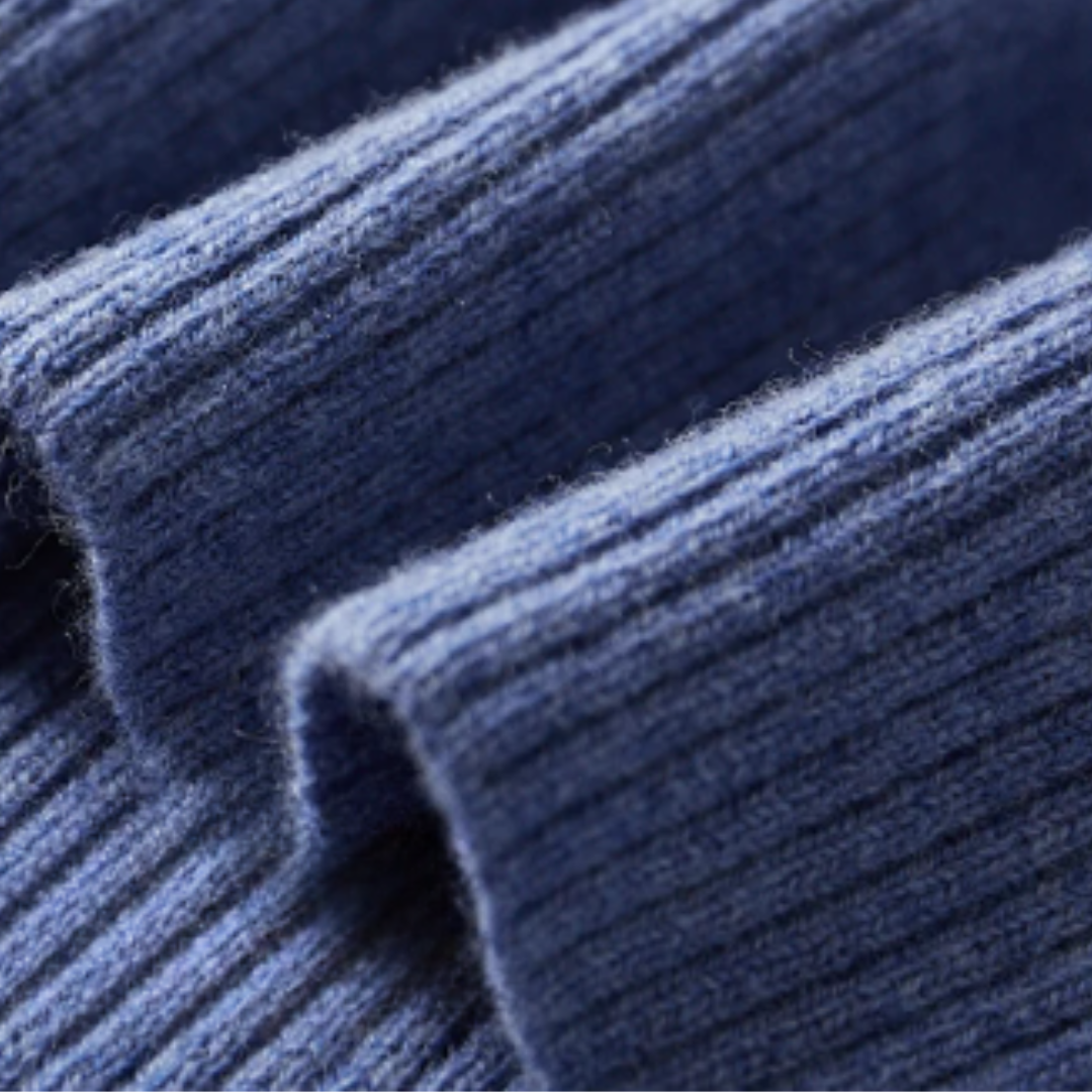 Polo Sweater – Natural-Fiber Blend Collar & Light Warmth