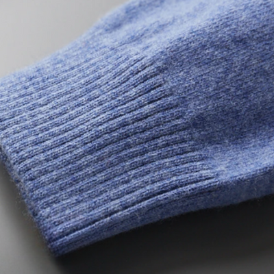 Polo Sweater – Natural-Fiber Blend Collar & Light Warmth