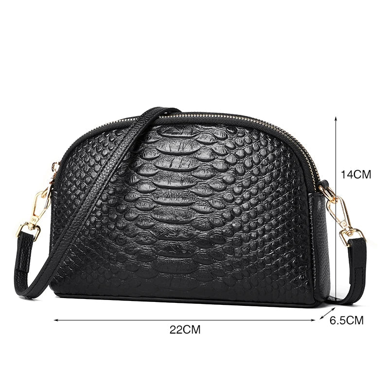 Notoría | Amélie – Elegant Vegan Leather Crossbody Bag – Spacious & Adjustable Strap